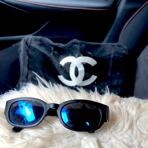 Authentic blue mirror ISL very very worn sunglasses no mayor scratches on lenses